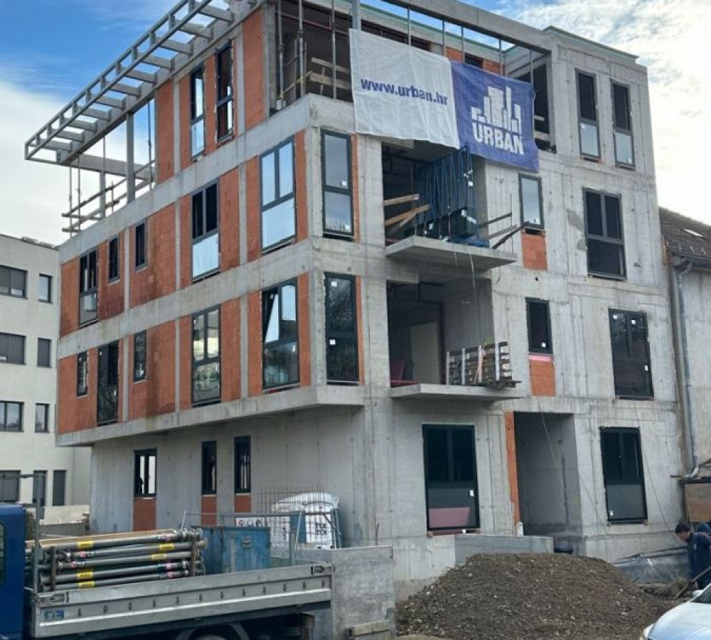 Stambena zgrada Petrova